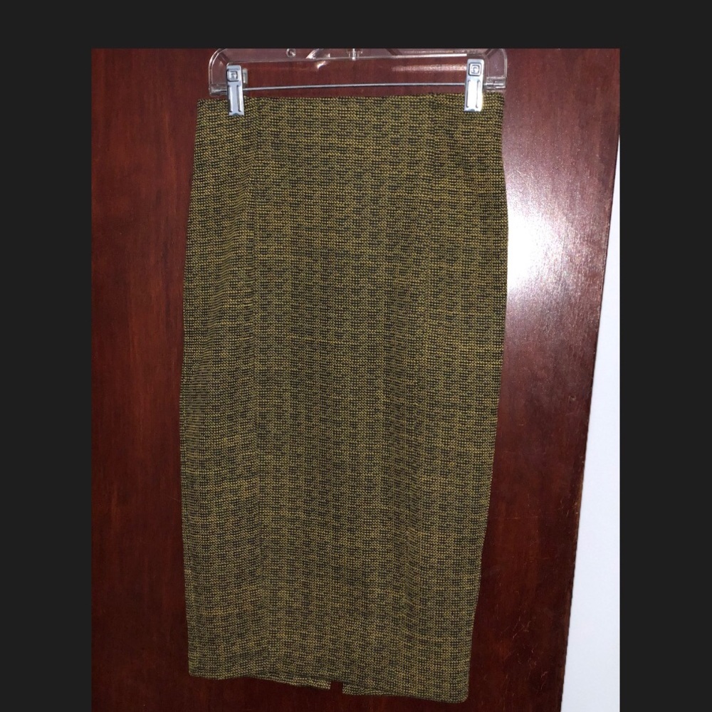 high waisted skirt